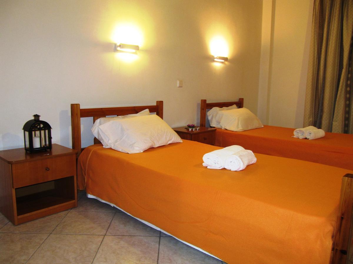 Calypso Hotel Othonoí Esterno foto